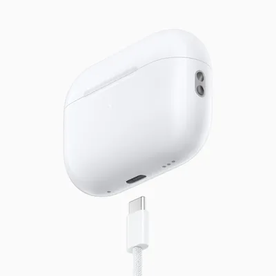 Apple AirPods Pro (2nd. Gen.) In-Ear Bluetooth Kopfhörer kabellos 6 h  Laufzeit IPX4 (Weiß) von expert Technomarkt