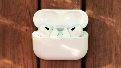 AirPods Pro 2022 (REVIEW): neue Kopfhörer mit noch längerer Lebensdauer und  besserer Kontrolle | Alza.de