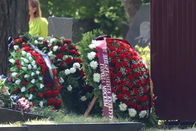 Умер Вячеслав Зайцев: фото гроба модельера, Вячеслав Зайцев умерший,  прощание с Вячеславом Зайцевым, фото Зайцева в гробу - 4 мая 2023 - msk1.ru