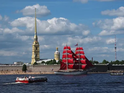 Вернулись в сказку: «Алые паруса» поднялись над Петербургом | Статьи |  Известия