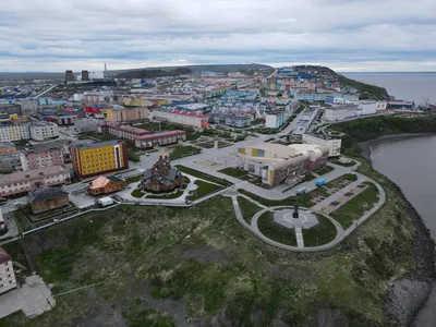 Анадырь, административный центр чукотки и большинство восточного города  России Стоковое Фото - изображение насчитывающей северно, верх: 213487842