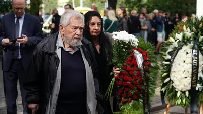 В Москве состоялось прощание с Аллой Покровской: фото, видео, подробности -  Вокруг ТВ.