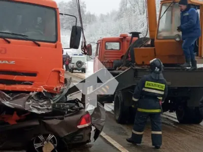 Опубликованы фото с места смертельного ДТП в Подмосковье: Полиция и  спецслужбы: Силовые структуры: Lenta.ru