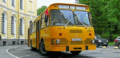 Вспоминаем историю городских автобусов Ikarus в Минске