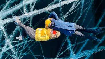 Lake Baikal in winter. Озеро Байкал зимой. | Озеро байкал, Озеро,  Замечательные места