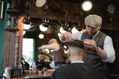 Наклейка на стену интерьерная большая - barber shop, мужская стрижка, барбер,  фен, бритва, ножницы купить по выгодной цене в интернет-магазине OZON  (745570983)