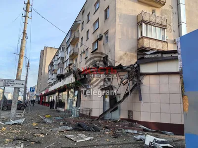 В Белгороде раздался мощный взрыв. Посреди улицы сформировалась 20-метровая  воронка