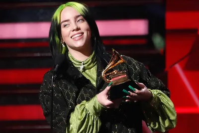 Ущипните меня». Билли Айлиш после Grammy удивила изменениями во внешности  (фото)