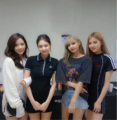 я не хочу этого, я стеню их 4 года....#блэкпинк #blackpink #рек #fypシ ... |  TikTok