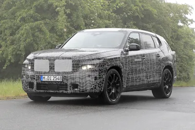 BMW X8: Erlkönig-Fotos zeigen das Über-SUV am Nürburgring