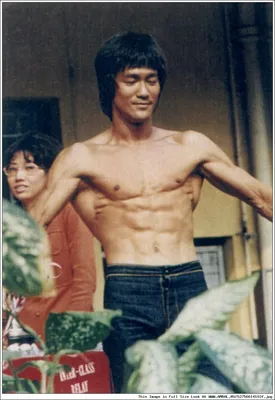 Брюс Ли (Bruce Lee), фотографии, биография, соревнования, бодибилдинг