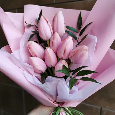 Шикарный букет тюльпанов 'Поздравляю! ' - Чехов-Цветы.РФ