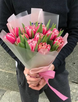 Красно-жёлтый букет тюльпанов (25 штук) - Доставка свежих цветов в  Красноярске