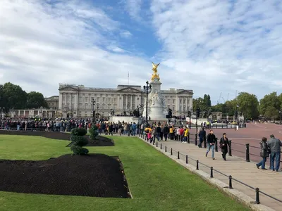 Букингемский дворец London Великобритания Редакционное Стоковое Изображение  - изображение насчитывающей галиматью, от: 106241584