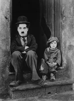 File:Charlie Chaplin in unknown year.jpg - Wikipedia