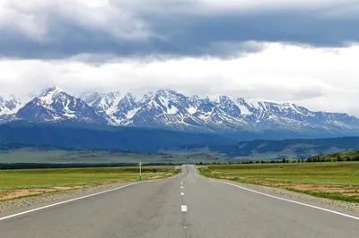 Чуйский тракт, Алтай.. Фотограф Роман Карамышев