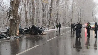 Массовое ДТП с двумя пострадавшими стало причиной огромной пробки на  подъезде к Ставрополю :: 1777.Ru