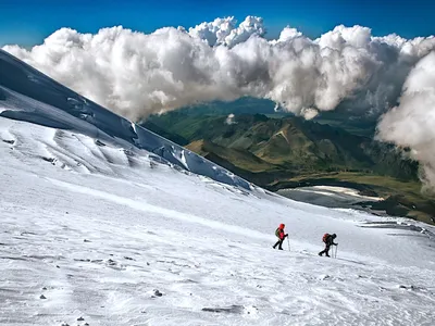 Гора Эльбрус: где находится на карте России, фото, наивысшие точки, факты,  отзывы туристов
