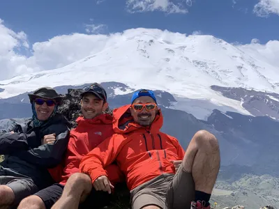 Эльбрус за 1 день (с кислородом). Гиды с опытом 8000 метров.