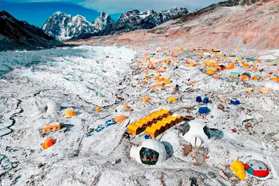 Восхождение на Эверест: сколько стоит и как организовать
