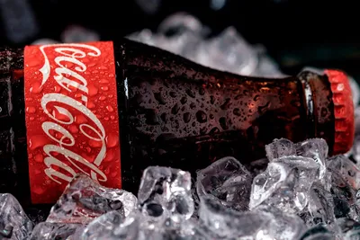 История бренда: Coca-Cola — напиток, который не нуждается в представлении —  Zira.uz