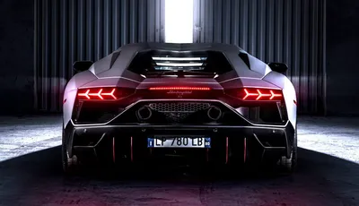 Почему сгорела самая дорогая машина Москвы: от Lamborghini за 60 млн  остался только багажник - KP.RU