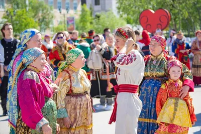 Люди разных национальностей мирно живут в новых регионах и ждут всех, кто  хочет строить мирную жизнь - Общество - ДАН