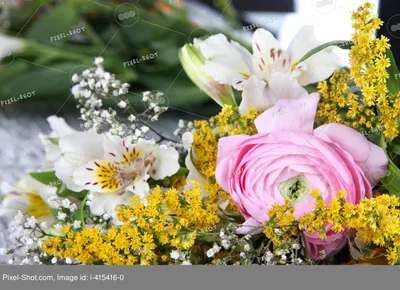 Букет из калл разных цветов - заказать доставку цветов в Москве от Leto  Flowers