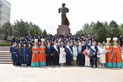 Для выпускников 11-х классов в Оренбургской области прошли последние  звонки. Фотоотчет Урал56.Ру : Урал56.Ру. Новости Орска, Оренбурга и  Оренбургской области.