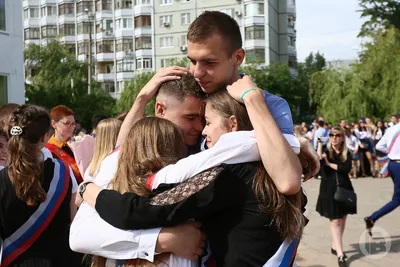 В Тульском цирке прошел городской бал выпускников: фоторепортаж - Новости  Тулы и области - MySlo.ru