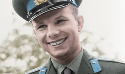 Юрий Гагарин — первый космонавт, биография, фото