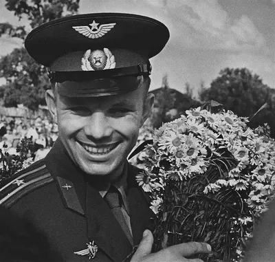 Gagarin, Juri *-+Kosmonaut, UdSSRmit Frau Valentina und Tochter... News  Photo - Getty Images