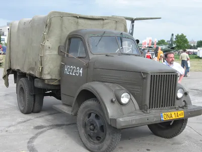 File:GAZ-51 during the VII Aircraft Picnic in Kraków.jpg - Wikimedia Commons