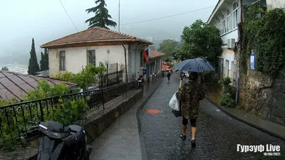 Гурзуф, Южный берег Крыма. Невероятно красивое и самое атмосферное на наш  взгляд место на полуострове | НА СВОИХ ДВОИХ - Алёна И Женя | Дзен