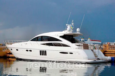 VIP моторная яхта Princess S65 KATI – Аренда на Пхукете – Boat in the Bay