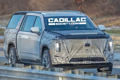 2017 Cadillac Escalade Tested: Curbside Presence, Sold in Bulk