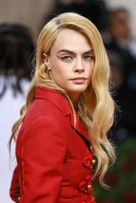 Кара Делевинь - Cara Delevingne фото №1342225 - Cara Delevigne - 2022 MET  Gala 05/02/2022