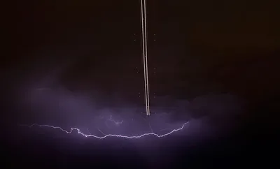 Реальное фото шаровой молнии ⚡⚡» — создано в Шедевруме