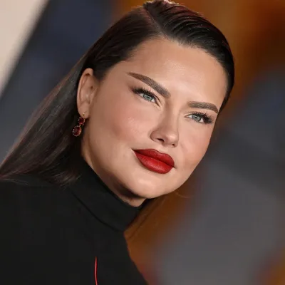 Adriana Lima responds to critics commenting on her post-baby appearance -  Good Morning America