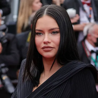 Adriana Lima Says She Was 'In Shock' After Seeing Those Unrecognizable  Photos Of Herself On The Red Carpet That Sparked Surgery Rumors—'That's Not  Me' - SHEfinds