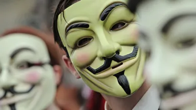 How is Anonymous attacking Russia? Disabling and hacking websites