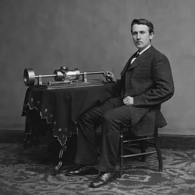 Thomas Edison Biography: Success Story of Inventor and Businessman