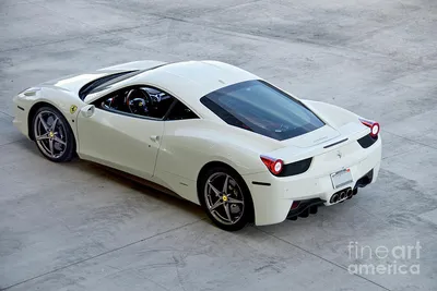 Ferrari 458 italia - Exterior and interior details - YouTube