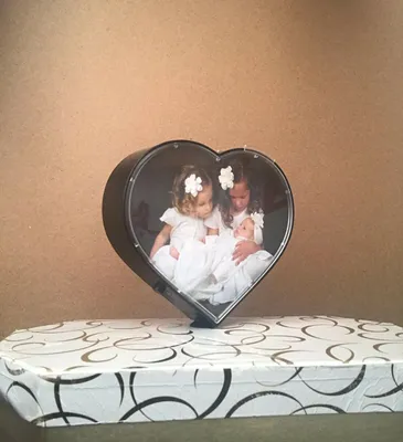 2 Pictures Photos Frame Spinning Rotating Heart Shaped Different Colors |  eBay