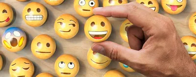 WeChat Emoji Стикер Viber WhatsApp, улыбайся смайликов, оранжевый,  компьютерные обои, смайлик png | PNGWing