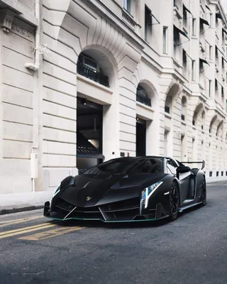 Lamborghini will make topless Veneno supercar