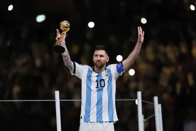 Why Lionel Messi Chose Miami Over Riyadh - Bloomberg