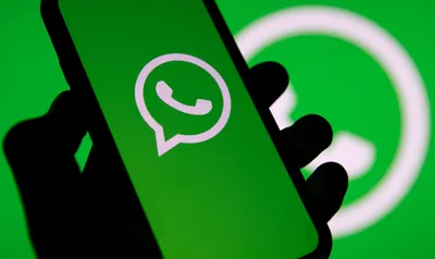 Как вставить стикеры в статусы WhatsApp