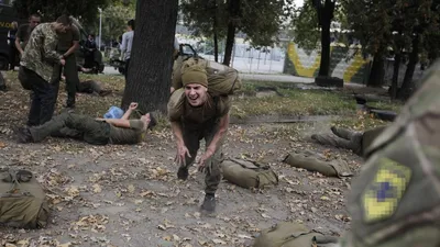 Шокирующее поведение наркоманов средь бела дня в Алматы попало на видео