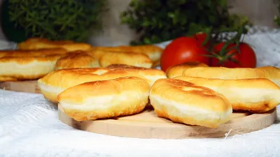 Пирожок с курицей и грибами заказать в Москве с доставкой. - Пекарня ПирожОк